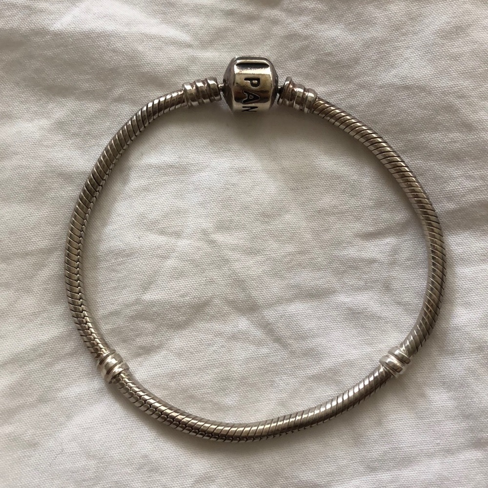 Authentic Pandora clasp bracelet 7 inches